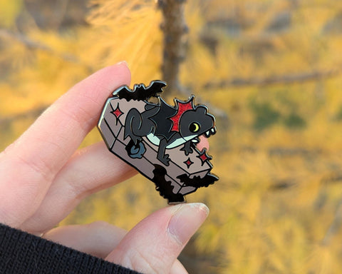 Vampire Frog - Halloweenies Enamel Pin with Glitter