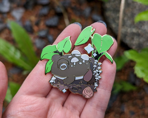 Dirt: Onion and Other Unusual Frogs Enamel Pin